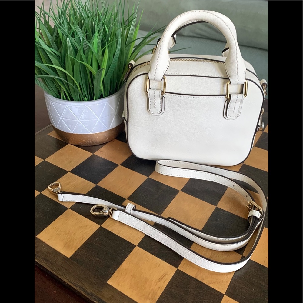 Henri Bendel Crossbody Bag - Picture 2 of 4